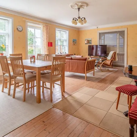 Charming, Spacious, Sea View Guest House Åkirkeby Exterior photo