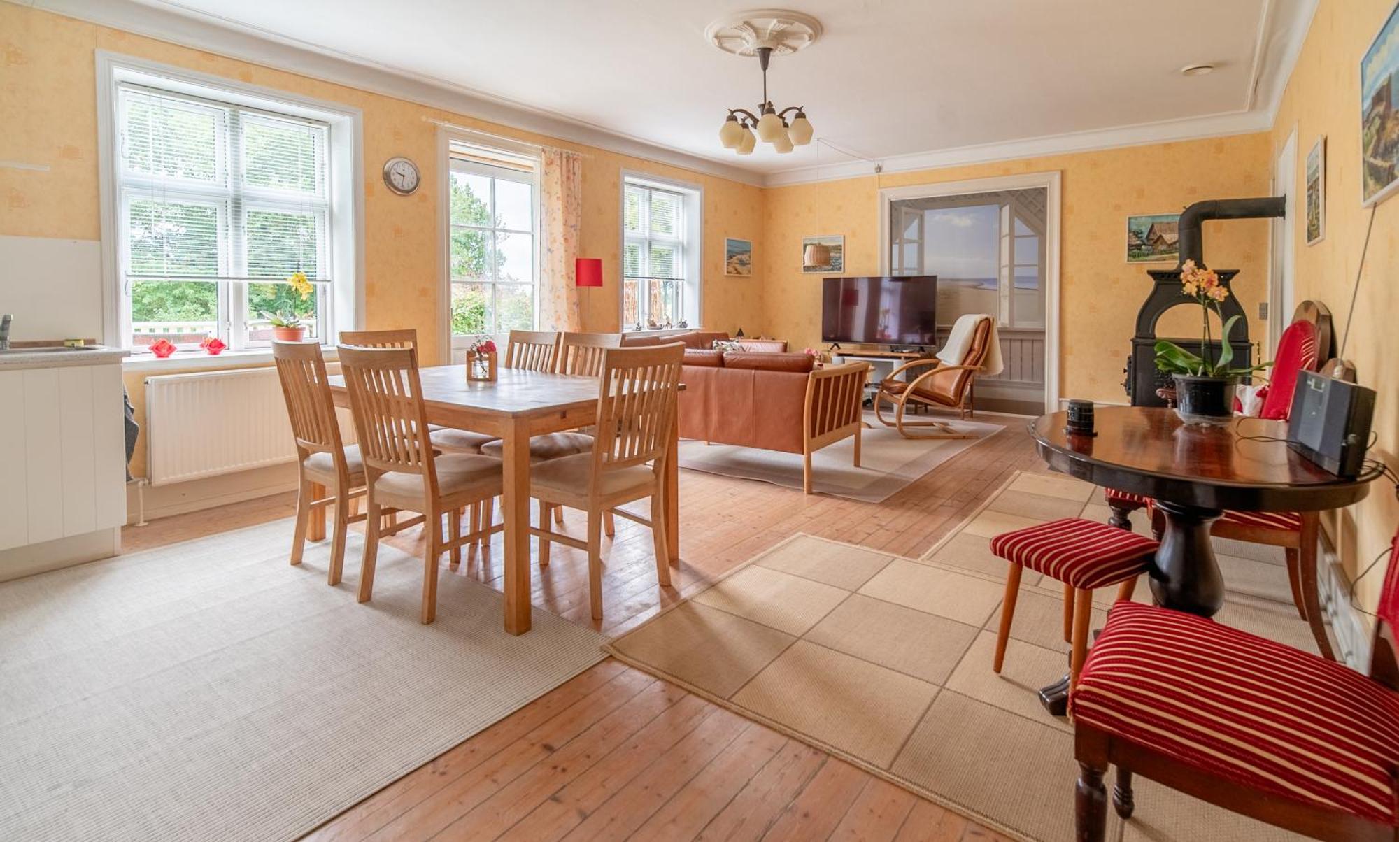 Charming, Spacious, Sea View * Åkirkeby